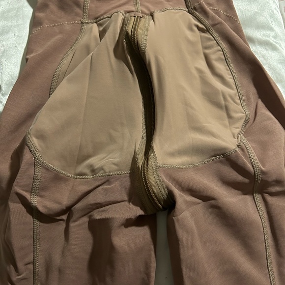 Post-Partum Girdle - Picture 6 of 7